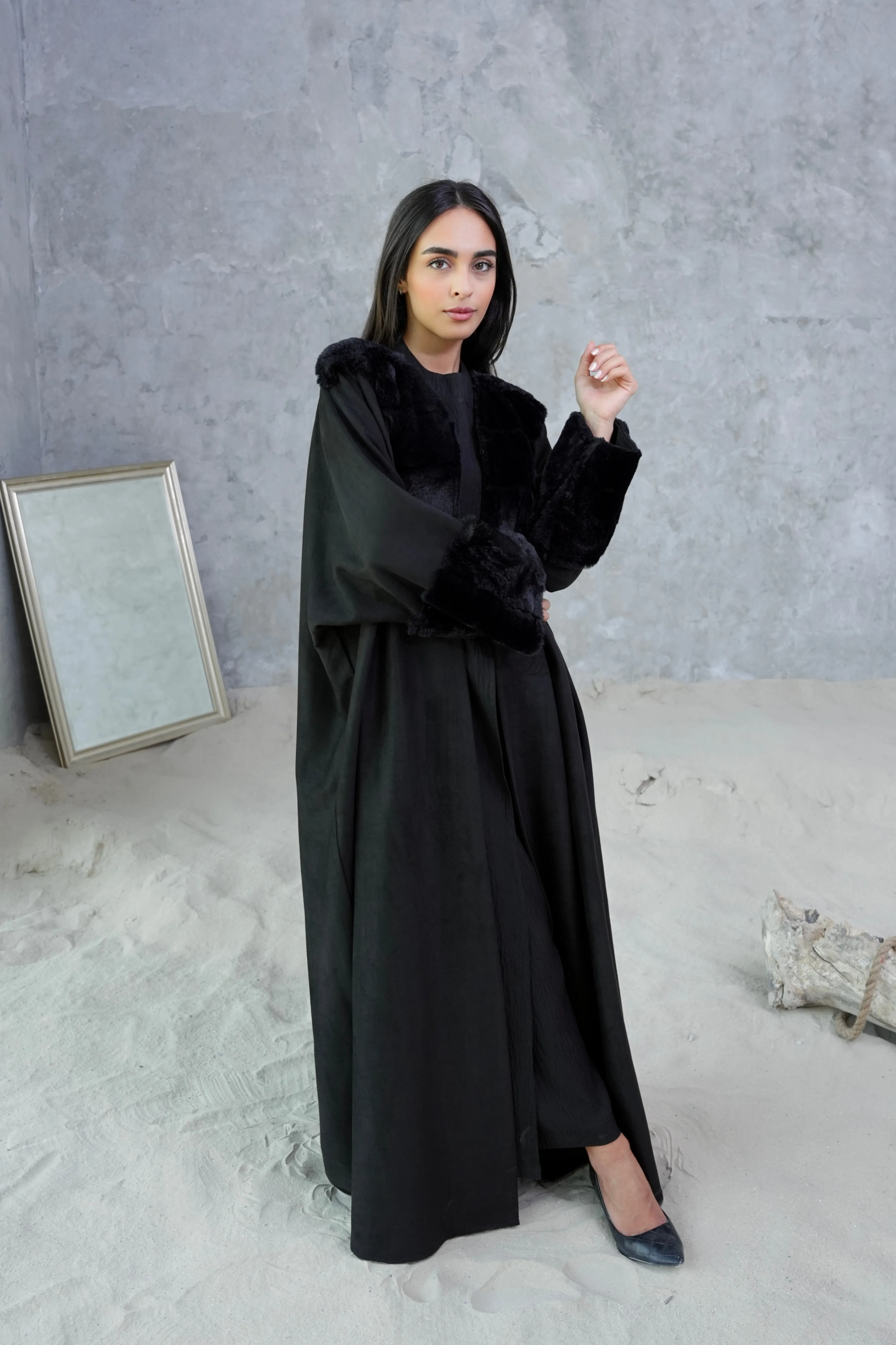 ELEGANT BLACK FUR ABAYA #366