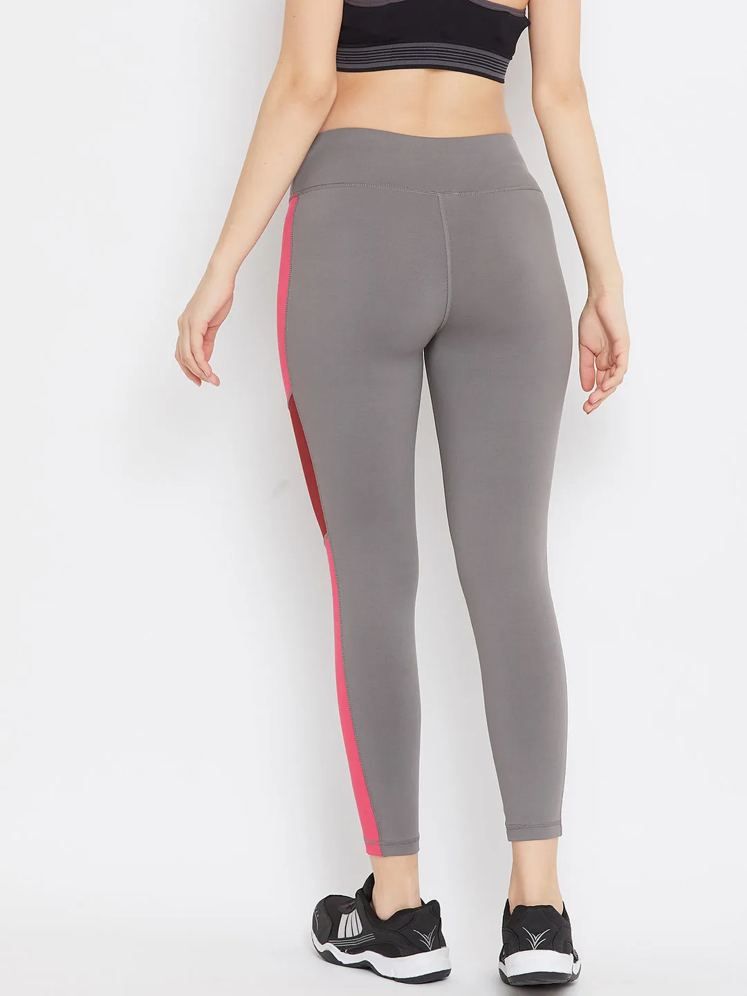 JUMP USA Women Grey & Pink Solid Active Wear Tights