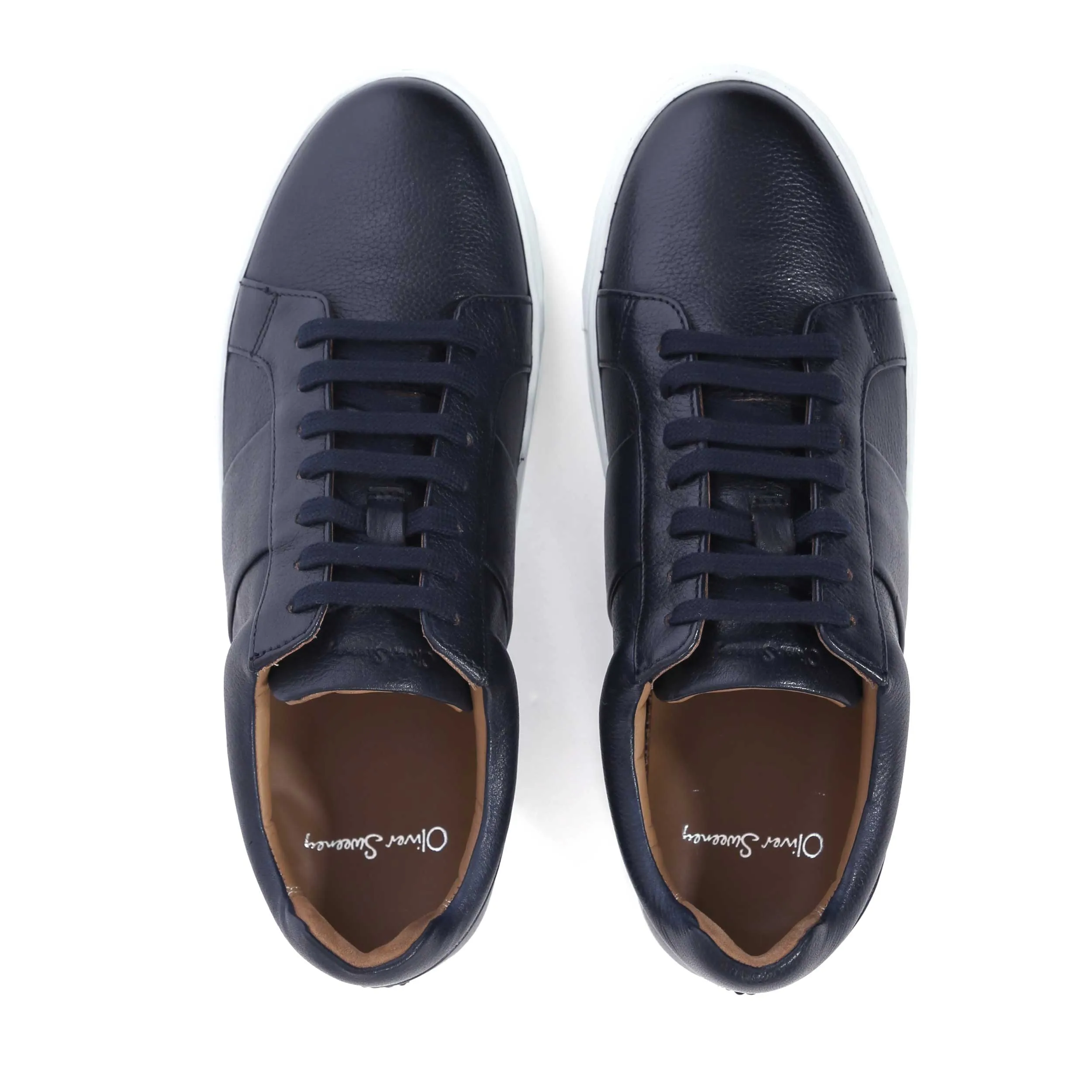 Oliver Sweeney Kendal Trainer in Navy