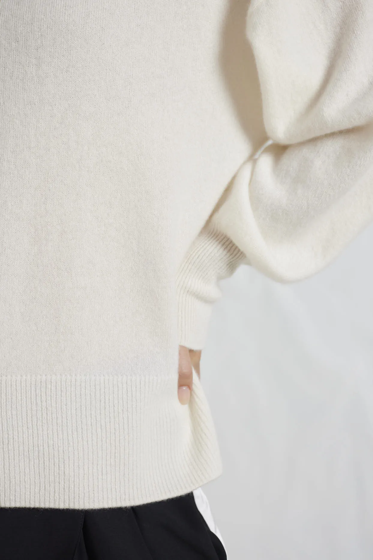 Opera Cashmere Polo Sweater in Cloud Dancer