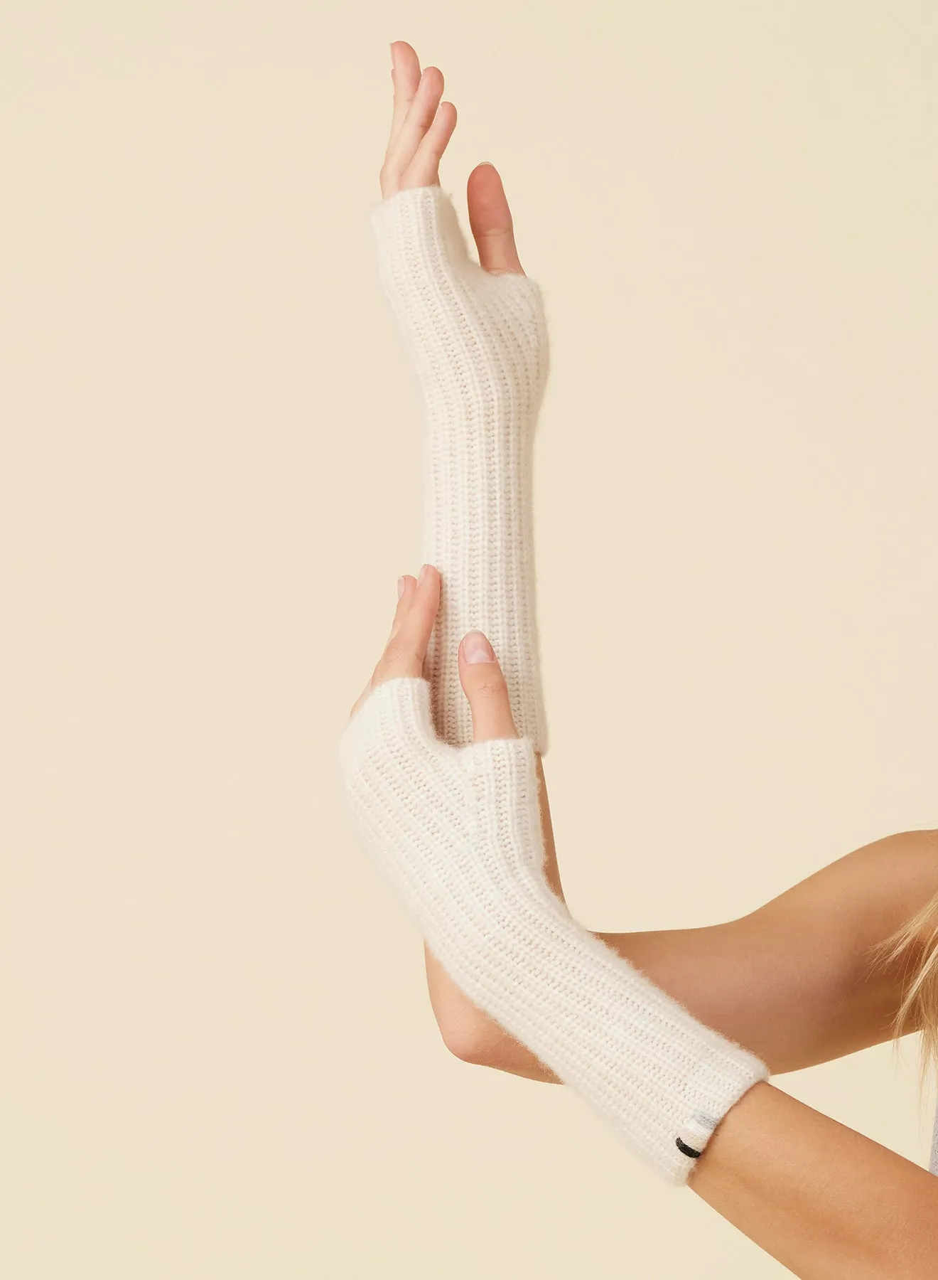 Pacific Cashmere Fingerless Gloves - Ivory