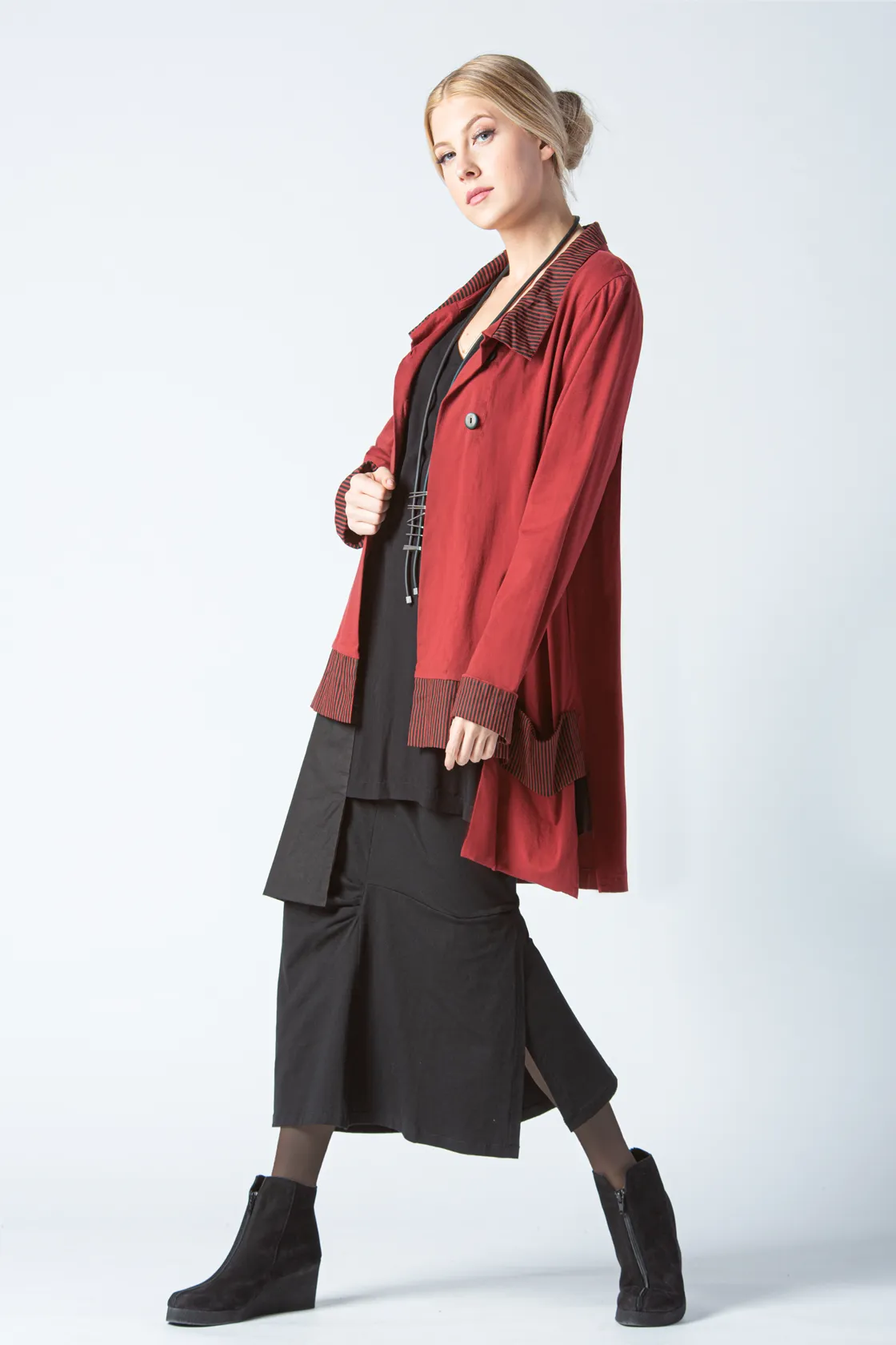 Pockets Jacket in Cranberry Tokyo