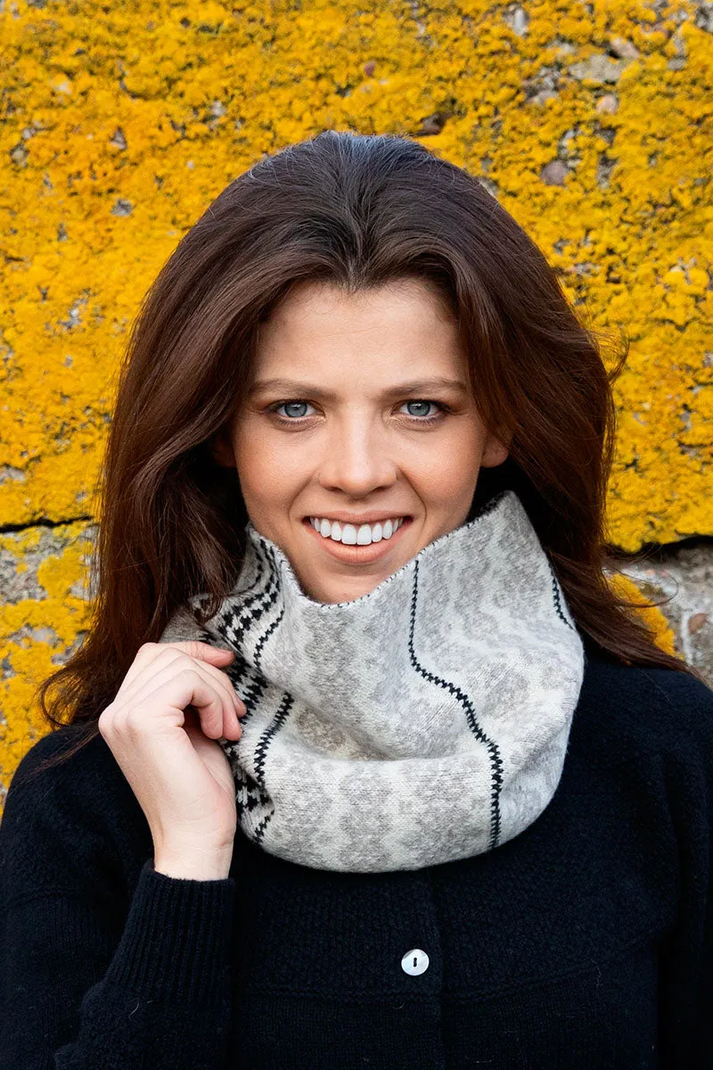 Stockbridge Fair isle Cowl Scarf - Linen