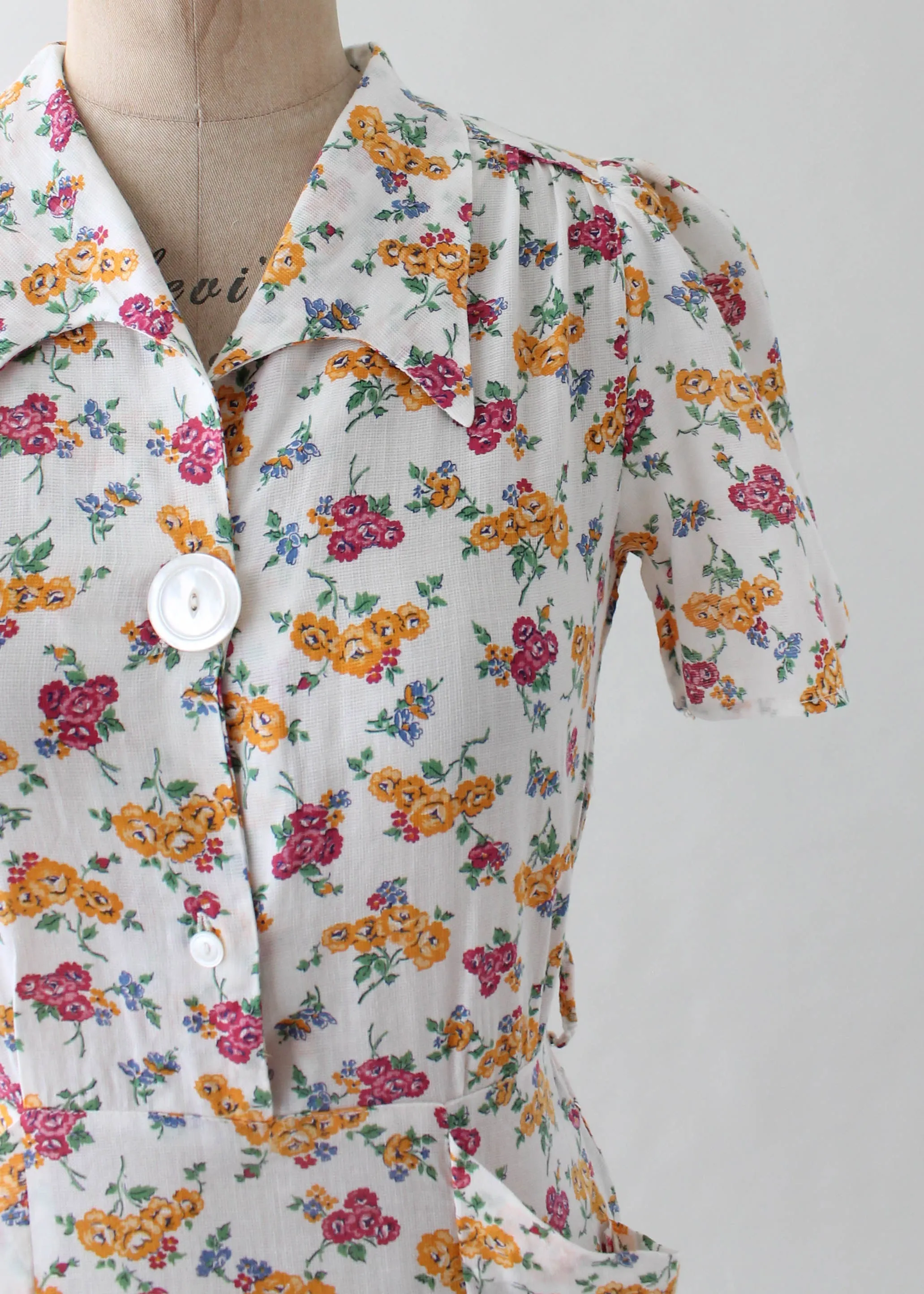 Vintage 1930s Floral Cotton Shirtwaist Day Dress