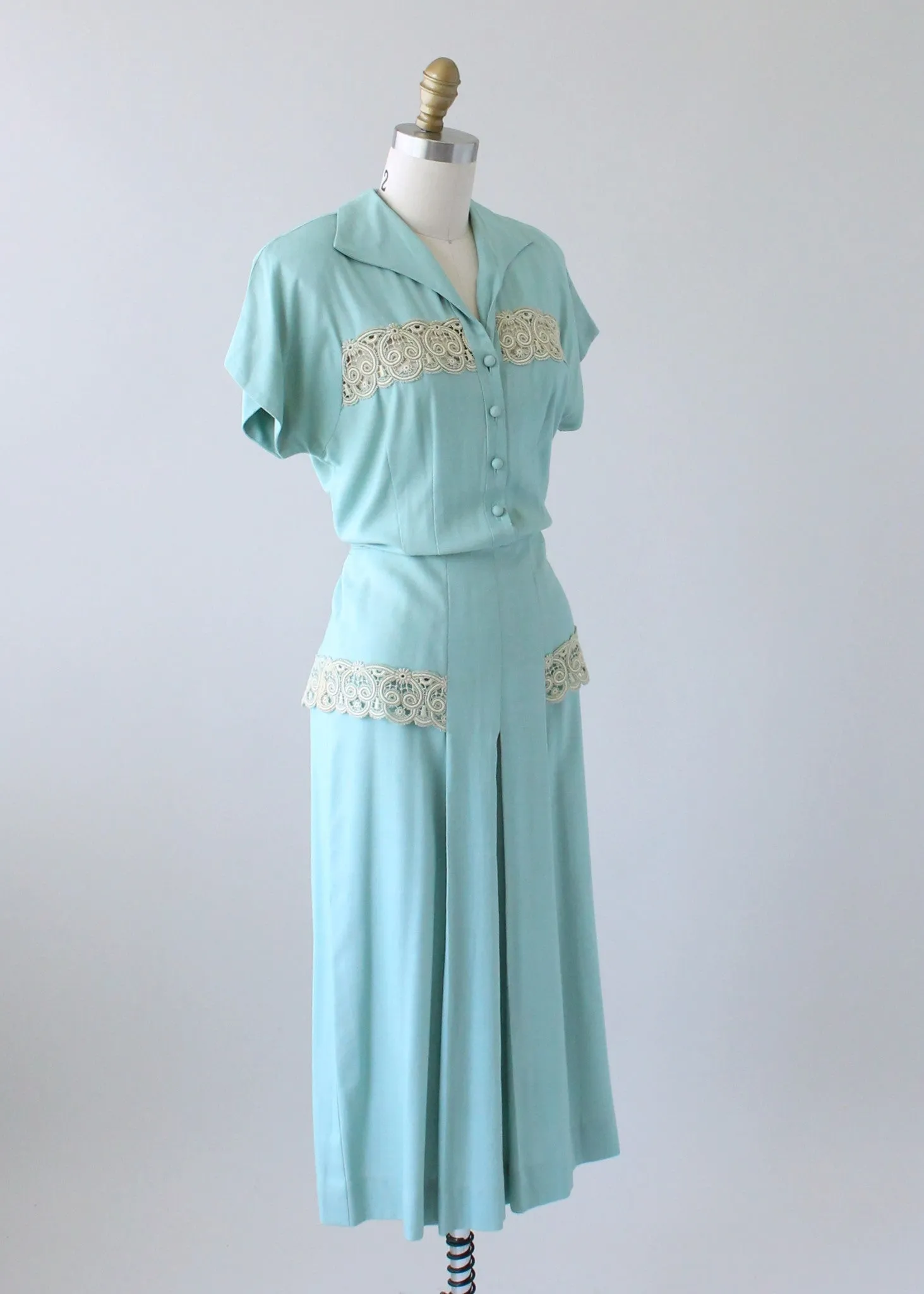 Vintage 1940s Minty Minx Modes Day Dress